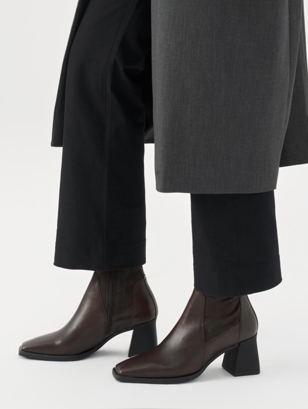 NWOT Vagabond Hedda Ankle Boot in Chocolate Brown